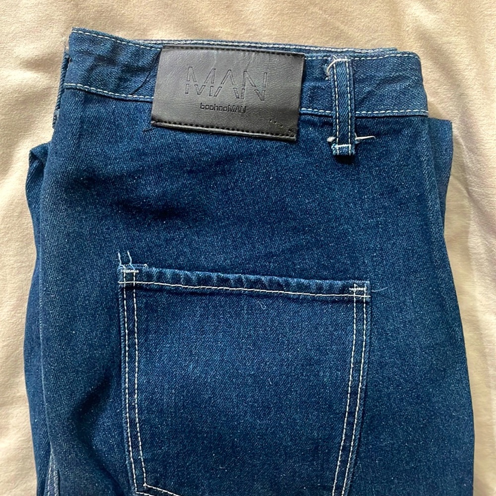 Dark blue loose fit jeans